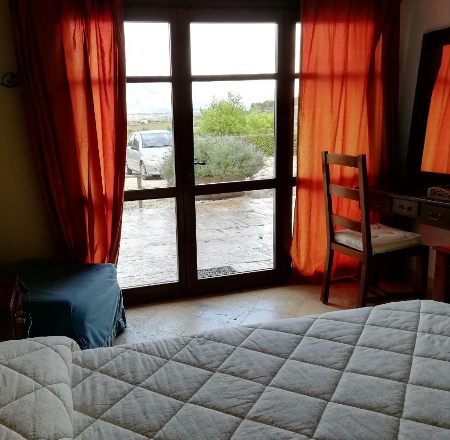 B&B Badde Cubas Usini Zewnętrze zdjęcie